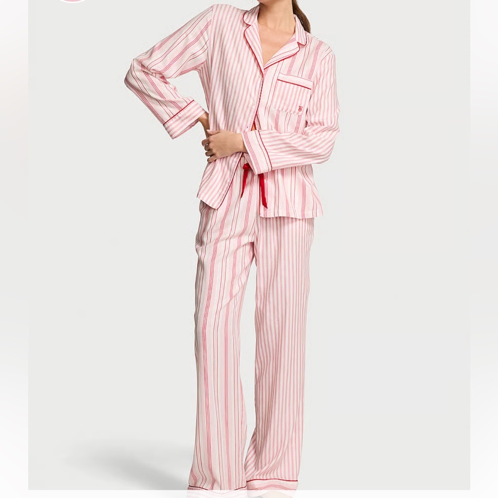 Victoria’s Secret Flannel Pajama Set